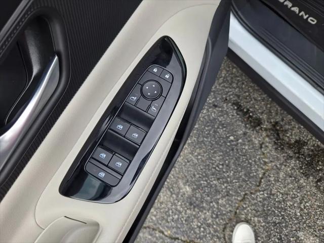 2026 Nissan Murano SV