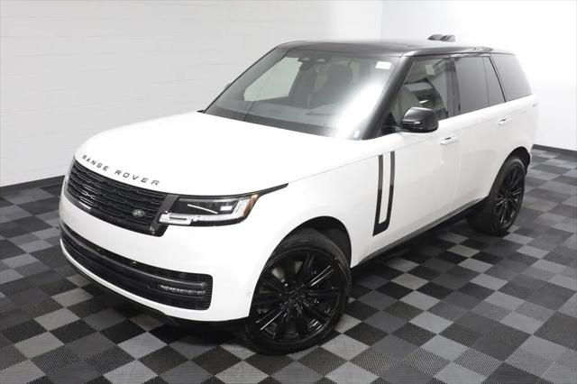 2026 Land Rover Range Rover P550e SE