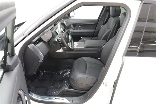 2026 Land Rover Range Rover P550e SE