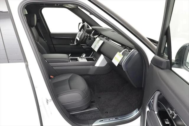 2026 Land Rover Range Rover P550e SE