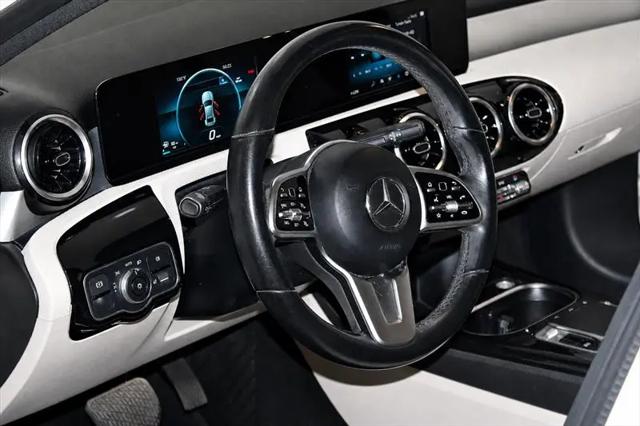 2019 Mercedes-Benz A 220 A 220