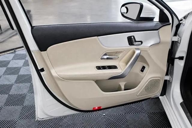 2019 Mercedes-Benz A 220 A 220