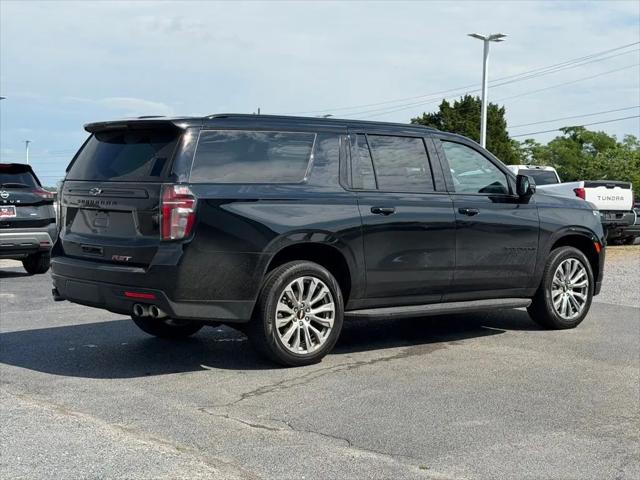 2023 Chevrolet Suburban 4WD RST