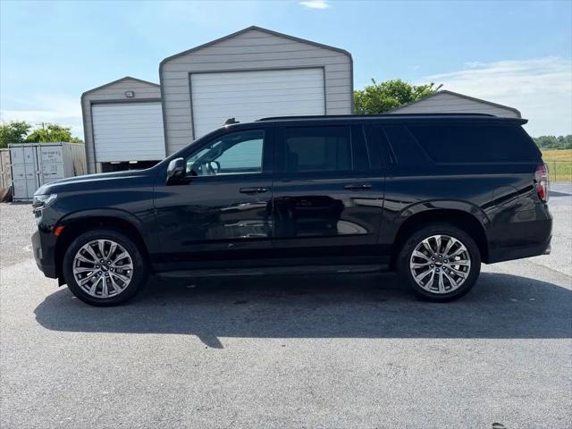 2023 Chevrolet Suburban 4WD RST