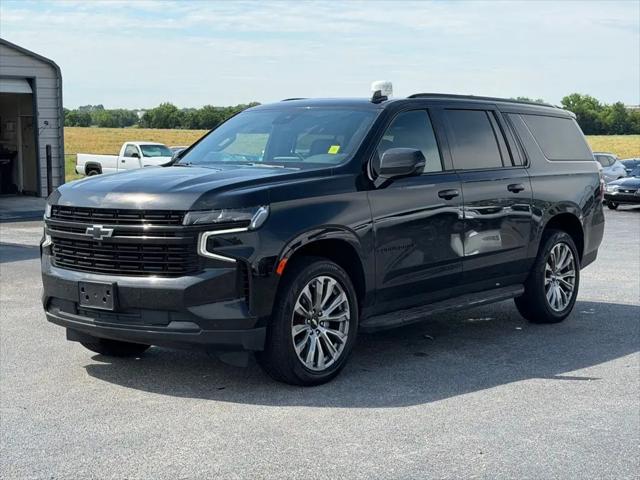 2023 Chevrolet Suburban 4WD RST