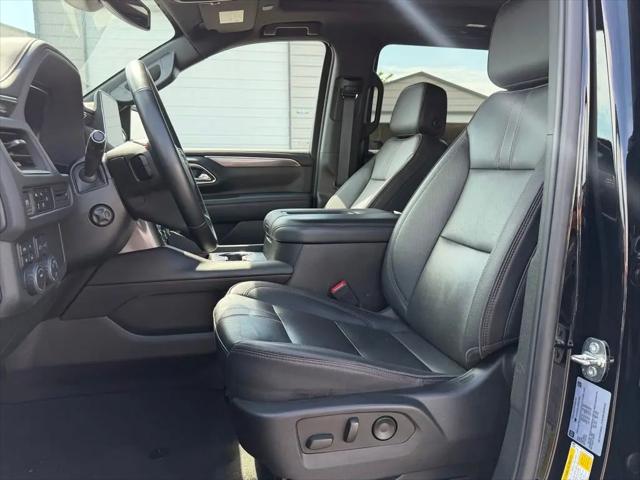 2023 Chevrolet Suburban 4WD RST