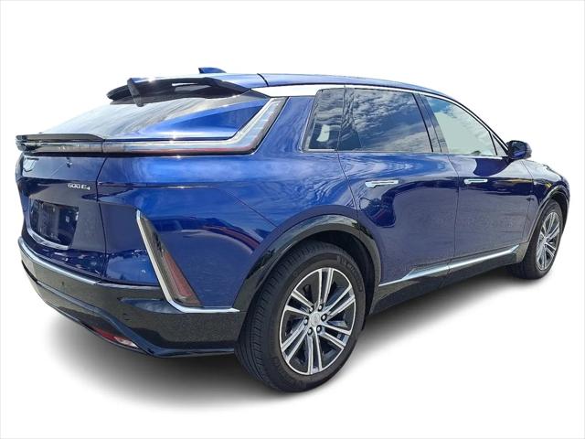 2024 Cadillac iQ Luxury w/1SC