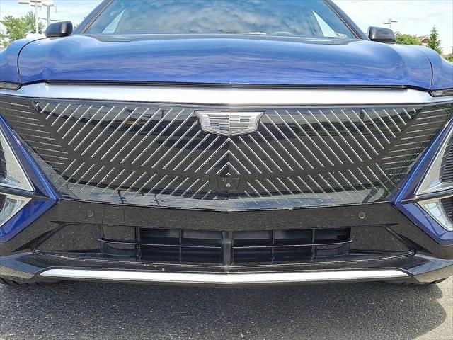 2024 Cadillac iQ Luxury w/1SC