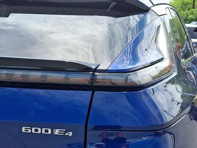 2024 Cadillac iQ Luxury w/1SC