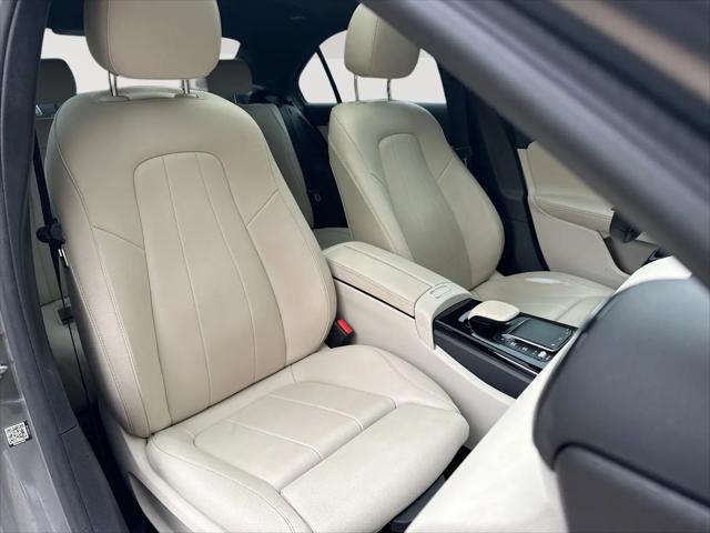 2021 Mercedes-Benz A 220 A 220