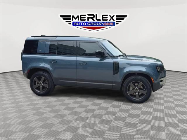 2020 Land Rover Defender 110 SE