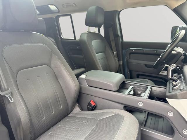 2020 Land Rover Defender 110 SE