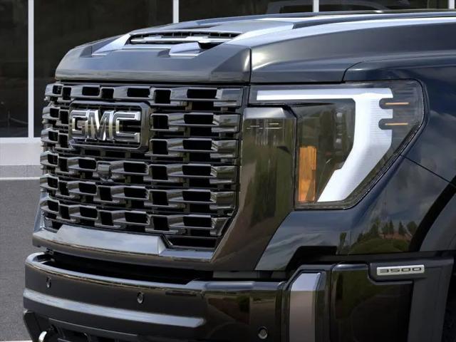 2025 GMC Sierra 3500HD 4WD Crew Cab Standard Bed Denali Ultimate