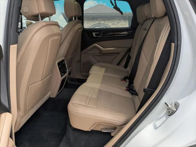 2020 Porsche Cayenne Cayenne