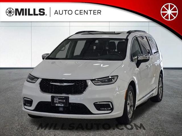 2023 Chrysler Pacifica Limited for sale in Willmar, MN