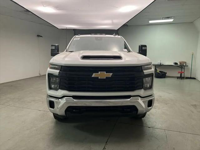 2026 Chevrolet Silverado 3500HD Crew Cab, Long Bed, WT Dual Rear Wheel, RWD