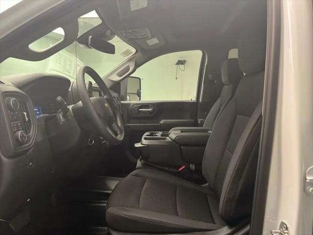 2026 Chevrolet Silverado 3500HD Crew Cab, Long Bed, WT Dual Rear Wheel, RWD