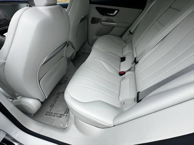 2026 Mercedes-Benz EQE 320 EQE 320