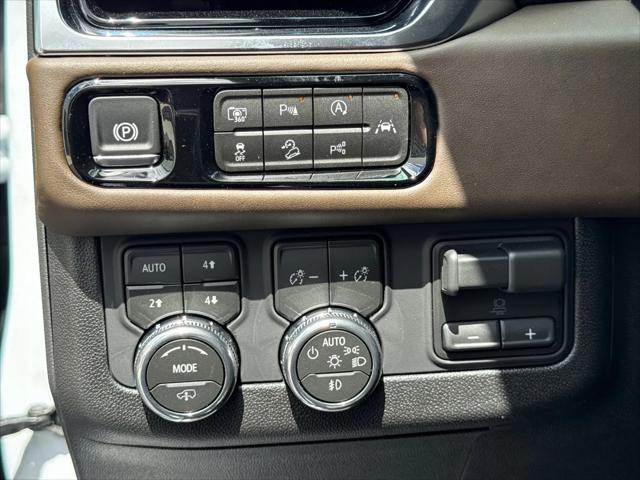 2026 GMC Yukon XL 4WD Denali Ultimate