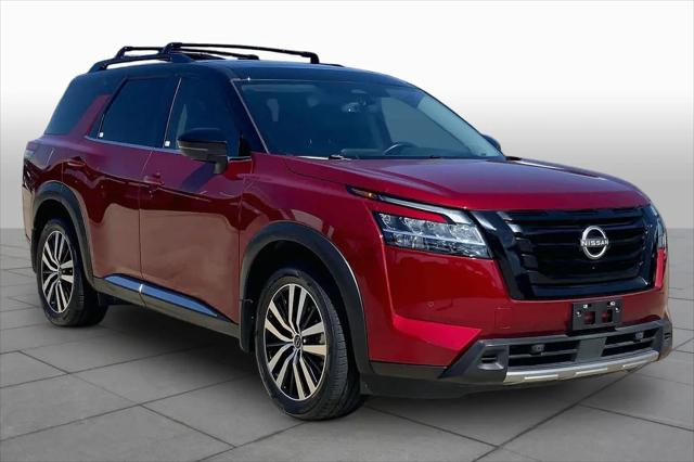 2023 Nissan Pathfinder Platinum FWD