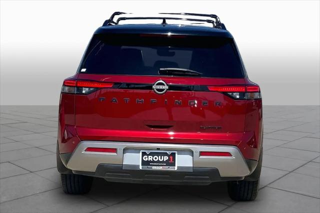 2023 Nissan Pathfinder Platinum FWD