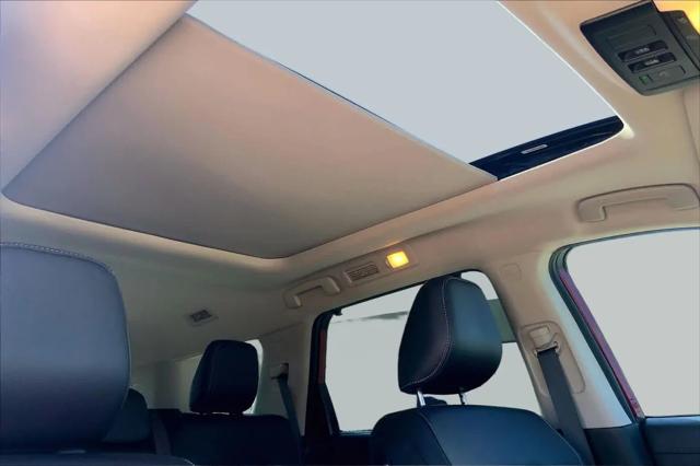 2023 Nissan Pathfinder Platinum FWD