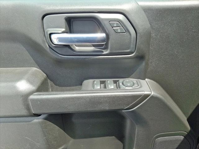 2020 Chevrolet Silverado 1500 4WD Double Cab Standard Bed Custom