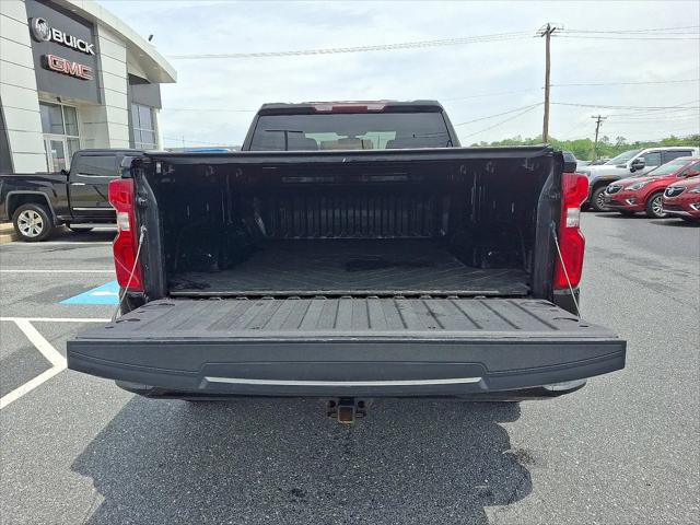 2020 Chevrolet Silverado 1500 4WD Double Cab Standard Bed Custom