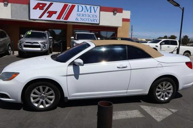2012 Chrysler 200 Touring