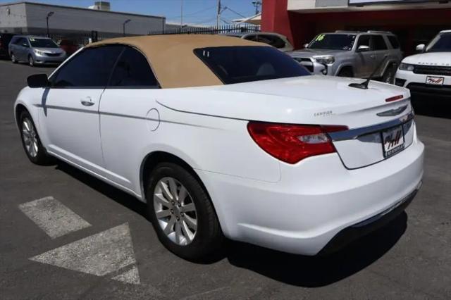 2012 Chrysler 200 Touring