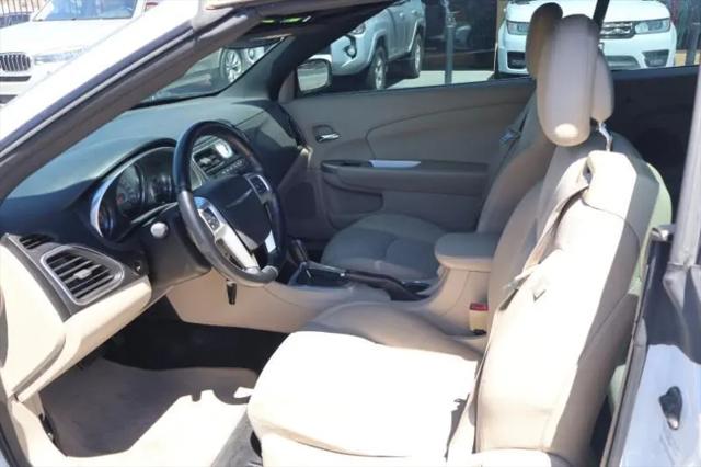 2012 Chrysler 200 Touring