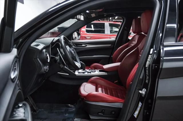 2023 Alfa Romeo Stelvio Veloce AWD