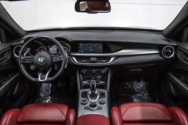 2023 Alfa Romeo Stelvio Veloce AWD