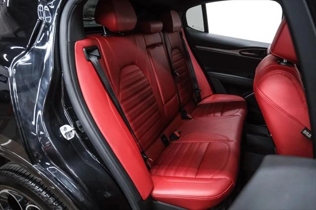 2023 Alfa Romeo Stelvio Veloce AWD