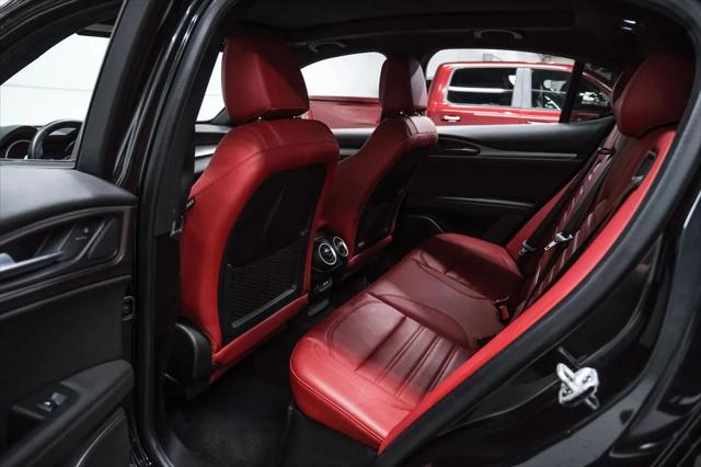 2023 Alfa Romeo Stelvio Veloce AWD