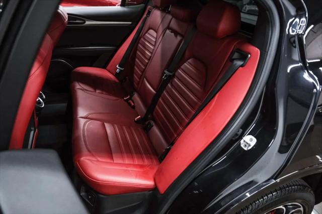 2023 Alfa Romeo Stelvio Veloce AWD