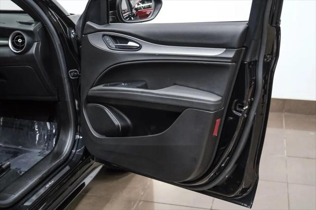 2023 Alfa Romeo Stelvio Veloce AWD