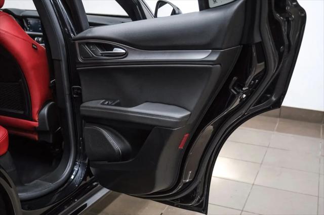2023 Alfa Romeo Stelvio Veloce AWD