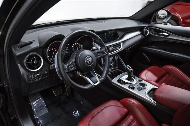 2023 Alfa Romeo Stelvio Veloce AWD