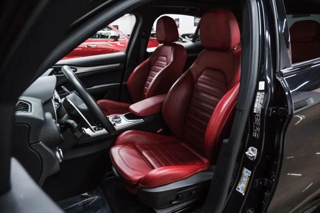 2023 Alfa Romeo Stelvio Veloce AWD