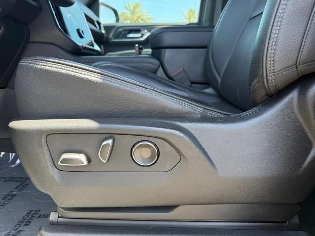 2025 GMC Yukon 4WD Denali