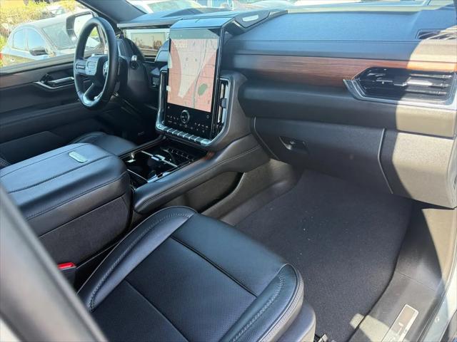 2025 GMC Yukon XL 4WD Denali