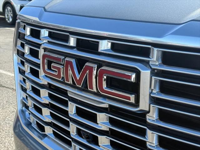 2025 GMC Yukon XL 4WD Denali