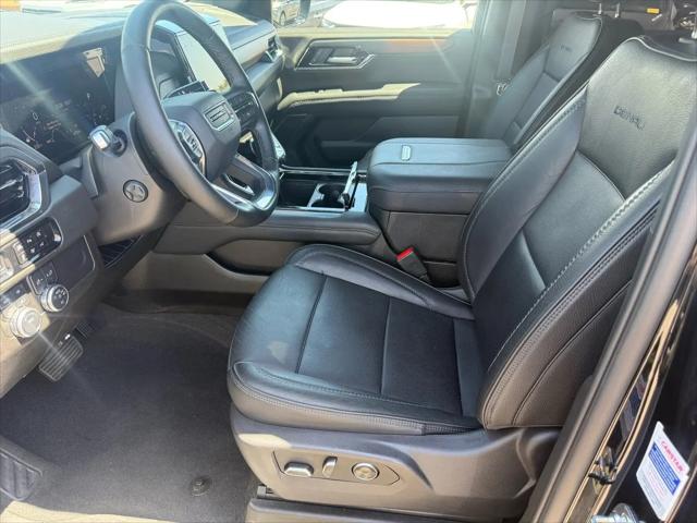 2025 GMC Yukon XL 4WD Denali
