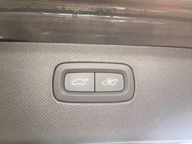 2024 Volvo XC90 B6 Plus Bright Theme 7-Seater