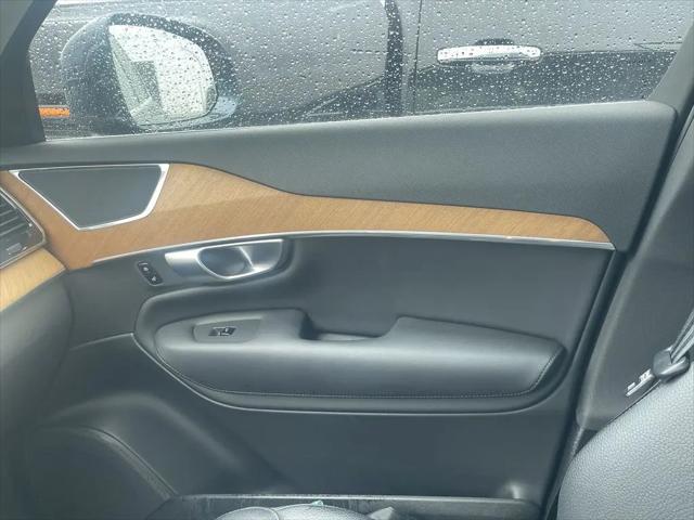 2024 Volvo XC90 B6 Plus Bright Theme 7-Seater