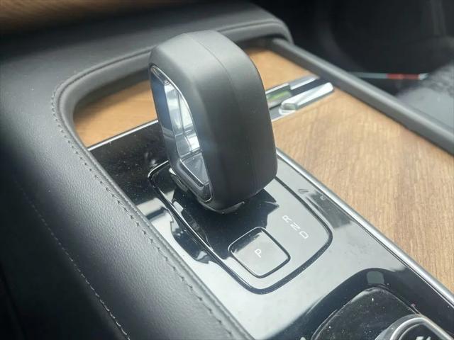 2024 Volvo XC90 B6 Plus Bright Theme 7-Seater