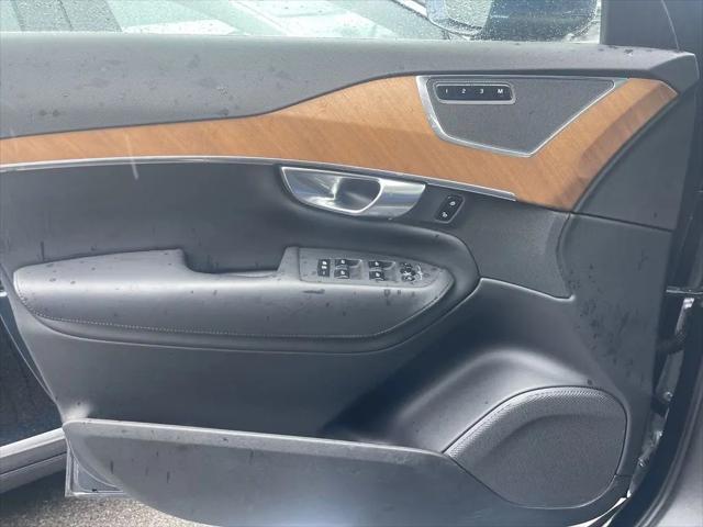 2024 Volvo XC90 B6 Plus Bright Theme 7-Seater