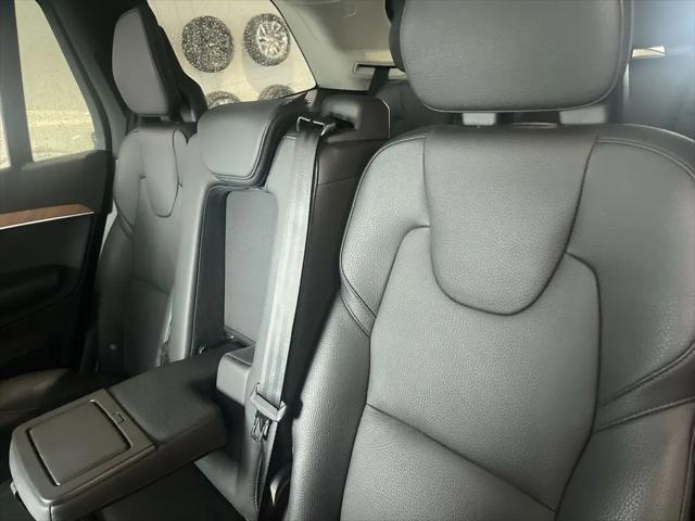 2024 Volvo XC90 B6 Plus Bright Theme 7-Seater