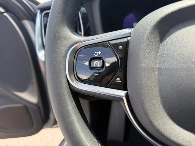 2024 Volvo S60 B5 Plus Dark Theme
